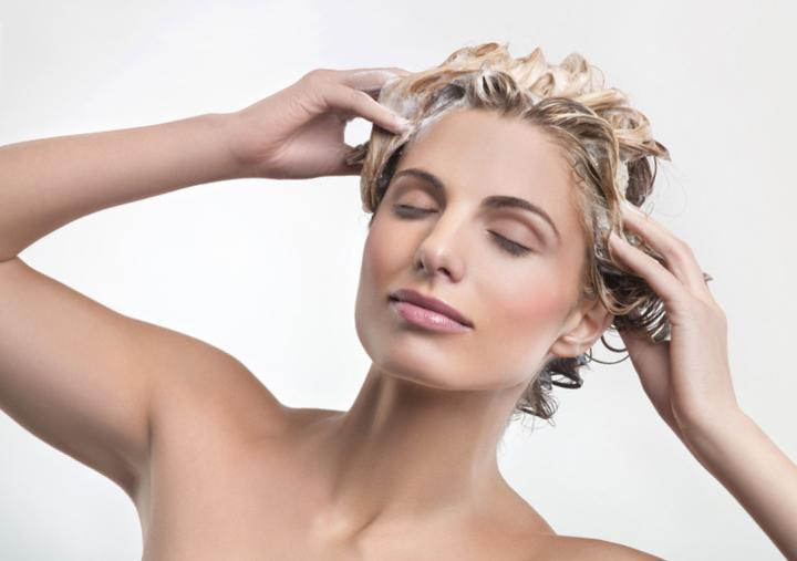 Увлажняющая маска для сухих волос в домашних условиях