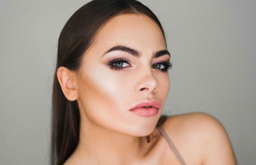 Четыре ошибки в макияже портящие внешность