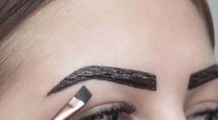 Как осуществить окрашивание бровей самостоятельно