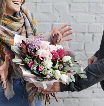 Цветы с доставкой порадуют каждую женщину