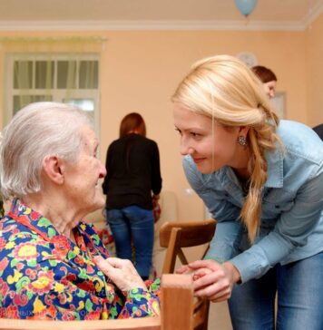 Пансионат для пожилых людей ПарусГрад: предоставляемые услуги, перечень заболеваний у пациентов, условия пребывания