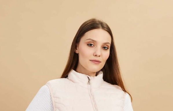 Женский жилет для создания модного образа