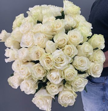 Как заказать доставку цветов для жены на 8 марта