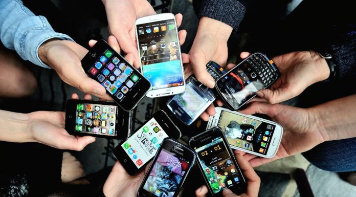 Мобильные телефоны: описание, разновидности и выбор