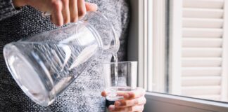 Доставка воды в офис: удобство, необходимость и особенности организации