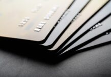 Бесплатные дебетовые карты с процентом на остаток: как выбрать и на что обратить внимание