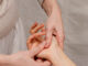 Массаж рук: подробное руководство по техникам, пользе и противопоказаниям